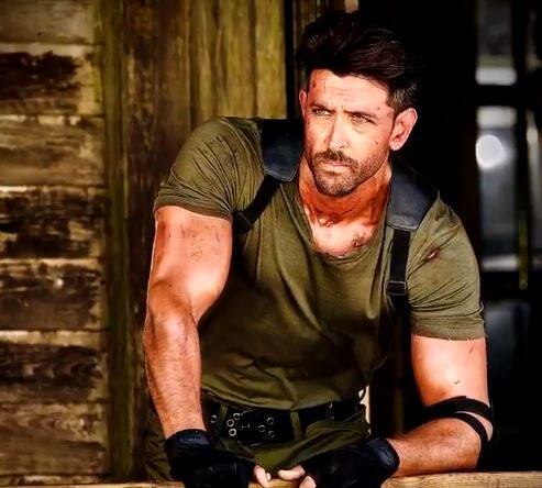 ऋतिक रोशन ने हालात को देखते हुए 20 लाख रुपये का दान भारत सरकार को दिया है. (Photo- Instagram)