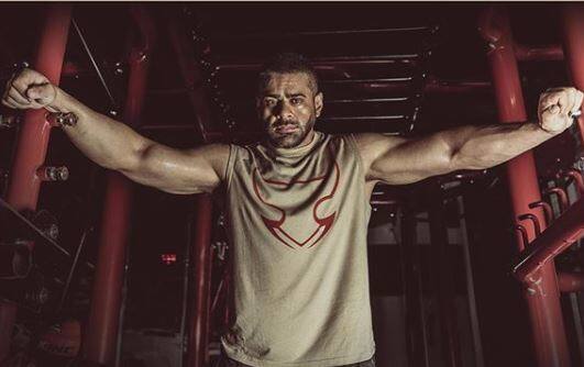 अब्दुल्लाह खान पहले सलमान खान के पैतृक शहर इंदौर में ही रहा करते थे. लेकिन 10 साल पहले मुम्बई में शिफ्ट हो गये थे और सलमान खान के 'बीइंग ह्यूमन फाउंडेशन' से जुड़ गये थे.