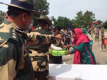 साम्बा: बीएसएफ के जवानों की अनोखी पहल, बाहरी राज्यों से आए लोगों को पालयन करने से रोका