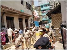 दिल्ली: चांदनी महल थाने के 26 पुलिसकर्मियों ने क्वॉरन्टीन पूरा करने के बाद वापस ज्वाइन की ड्यूटी, फूलों से किया गया स्वागत