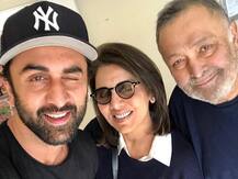 ऐसा था पिता ऋषि कपूर के साथ बेटे रणबीर का रिश्ता, किताब से हुआ था खुलासा