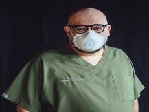 रूस: पुतिन से हाथ मिलाने वाले डॉक्टर को हुआ कोरोना, राष्ट्रपति ऑफिस ने नहीं दी प्रतिक्रिया