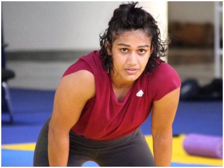Babita Phogat delets tweet on nizamuddin case after twitterati slams her बबीता फोगाट ने बवाल मचने पर डिलीट किया निजामुद्दीन वाला ट्वीट, यूजर बोले- तुम्हारी जीत की सबसे दुआ की थी