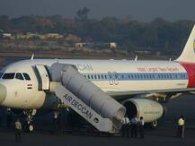 Coronavirus Impact: एयर डेक्कन ने बंद किया कामकाज, कर्मचारियों को बिना वेतन छु्ट्टी पर भेजा