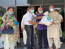 Coronavirus: अल्पसंख्यक समुदाय की मदद के लिए आगे आए शाहिद अफरीदी, राशन और पैसे मुहैया करवाए