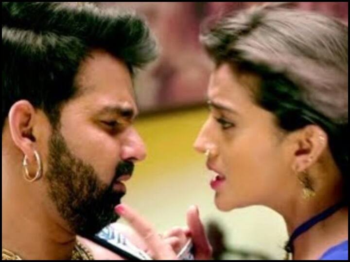 Bhojpuri Video Song: अक्षरा और पवन सिंह का रोमांटिक भोजपुरी सॉन्ग हो रहा वायरल Bhojpuri Video Song: Akshara Singh, Pawan Singh Bhojpuri song Tani Fere Di Balam Ji Karvatiya Bhojpuri Video Song: अक्षरा और पवन सिंह का रोमांटिक भोजपुरी सॉन्ग हो रहा वायरल