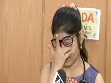 दिल्लीः कोरोना सक्रमित मरीजों का इलाज कर रही डॉक्टर घरवालों को याद कर हो गई भावुक, देखें VIDEO