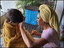 Lockdown के बीच बेटे रियांश के बाल काटती नज़र आईं श्वेता तिवारी, देखें तस्वीरें