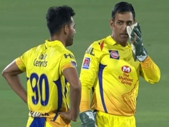 Age is just a number: VVS Laxman feels MS Dhoni will continue playing for CSK for couple of IPL seasons लक्ष्मण को अभी भी है भरोसा, धोनी आनेवाले कुछ सीजन जरूर खेलेंगे आईपीएल