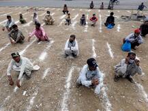 Coronavirus: पाकिस्तान में भी तब्लीगी जमात की हो रही है आलोचना, जमात से जुड़े 400 से ज्यादा लोग संक्रमित