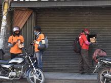 कोरोना ब्लास्ट के बाद महाराष्ट्र में सख्ती, स्विगी और जोमैटो रात 8 बजे के बाद नहीं करेंगे फूड डिलीवरी