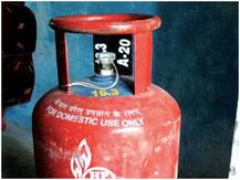 अब घर बैठे कर सकते हैं अपना Gas cylinder बुक, जानिए क्या हैं आसान से तरीके