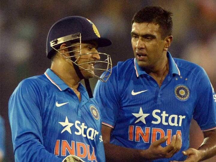 Dhoni, Ashwin facilitate online cricket coaching amid lockdown लॉकडाउन के दौरान धोनी और अश्विन अपने क्रिकेट अकादमी को दे रहे हैं ऑनलाइन कोचिंग