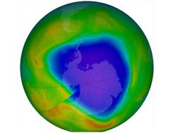 Ozone Layer में बना 10 लाख किलोमीटर का होल, वैज्ञानिकों ने जताई चिंता
