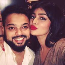 Coronavirus: आयशा टाकिया के पति फरहान आजमी ने क्वारनटीन सेंटर के लिए दिया अपना गल्फ होटल