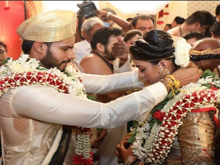 coronavirus low key marriage for hd kumaraswamy's son nikhil कर्नाटकः लॉकडाउन के बीच कुमारस्वामी के बेटे की शादी आज, केवल परिवार के लोग होंगे शरीक