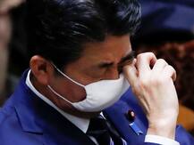 जानिए क्या हैं Coronavirus से बचाव को जापान में फ्री बांटे जा रहे ‘Abenomask’