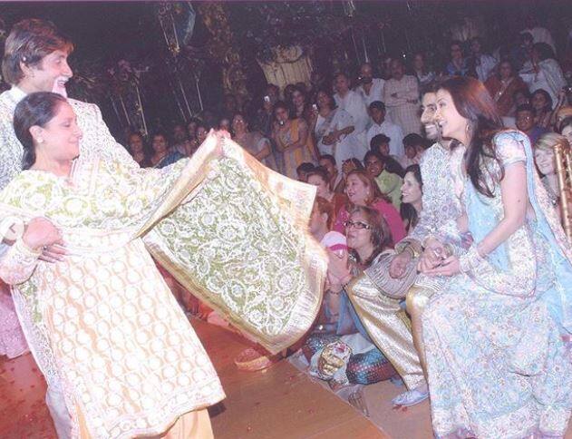 इसके बाद दोनों की जोड़ी फिल्म 'गुरू' में नजर आई जो कि सुपरहिट साबित हुई. फिल्म के बाद ही दोनों ने अपने इस रिश्ते को नाम देते हुए शादी कर ली. 