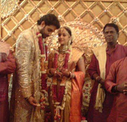 Wedding Anniversary: पहली ही नजर में ऐश्वर्या राय को दिल दे बैठे थे अभिषेक, 10 साल बाद रचाई थी शादी