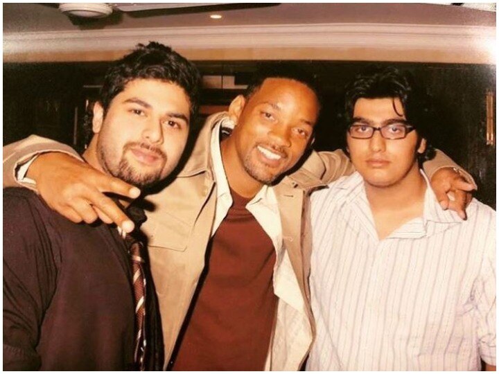 Arjun Kapoor shares old photo with Hollywood actor Will Smith अर्जुन कपूर ने शेयर की अपनी Throwback तस्वीर, हॉलीवुड एक्टर विल स्मिथ के साथ आए नजर