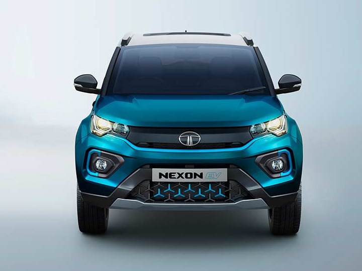 Tata Nexon EV becomes the best selling car in the electric segment know the price and features of the car इलेक्ट्रिक सेगमेंट में बेस्ट सेलिंग कार बनी Tata Nexon EV, फीचर्स के मामले में इनसे है मुकाबला