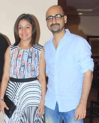 बॉम्बे टाइम्स से इस बारे में बात करते हुए जहां सुनीधि चौहान ने चुप्पी ही साधे रहने उचित समझा तो वहीं उनके पति रितेश ने इस तरह की खबरों को बेबुनियाद करार दिया है.