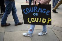 PICTURES: कोरोना वायरस के बीच अमेरिका और ब्राजील में क्यों हो रहे हैं प्रदर्शन, जानें