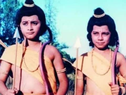 9 साल की उम्र में इस चर्चित कलाकार ने निभाया था 'उत्तर रामायण' में 'कुश' का किरदार 9 साल की उम्र में इस चर्चित कलाकार ने निभाया था 'उत्तर रामायण' में 'कुश' का किरदार