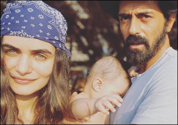 Locdown: Arjun Rampal stuck in Karjat with girlfriend Gabriella and nine month old son arik लॉकडाउन के चलते नौ महीने के बेटे और गर्लफ्रेंड गैब्रिएला संग कर्जत में फंसे अर्जुन रामपाल