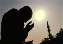 Covid-19: कोरोना महामारी के बीच दस्तक दे रहा रमज़ान, जानिए इस बार मुसलमानों के लिए कैसे अलग होगा ये पाक महीना