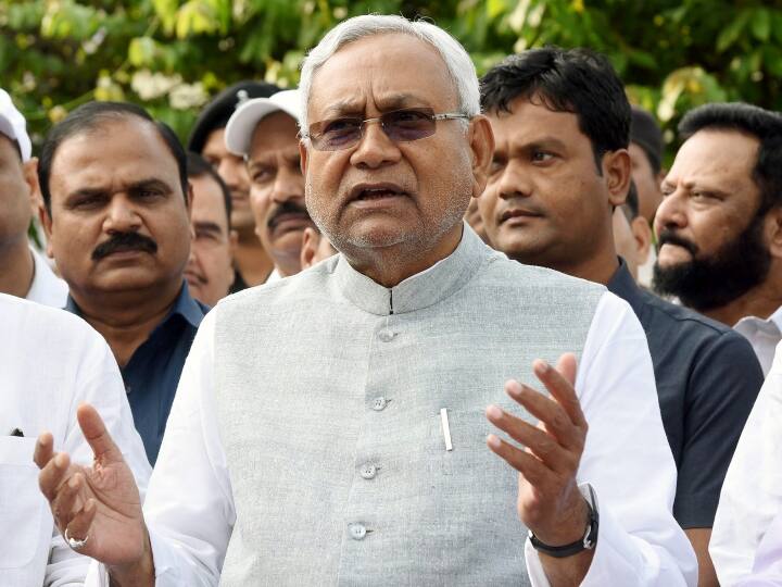 कोरोना वायरस: बिहार सरकार ने राज्य के सभी जिलों को दो जोन में बांटने का लिया फैसला Bihar government has divided the districts into red and orange zones ANN कोरोना वायरस: बिहार सरकार ने राज्य के सभी जिलों को दो जोन में बांटने का लिया फैसला