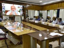 मुख्यमंत्रियों के साथ बैठक में बोले मोदी- देश को मिला लॉकडाउन का लाभ, हम बेहतर स्थिति में