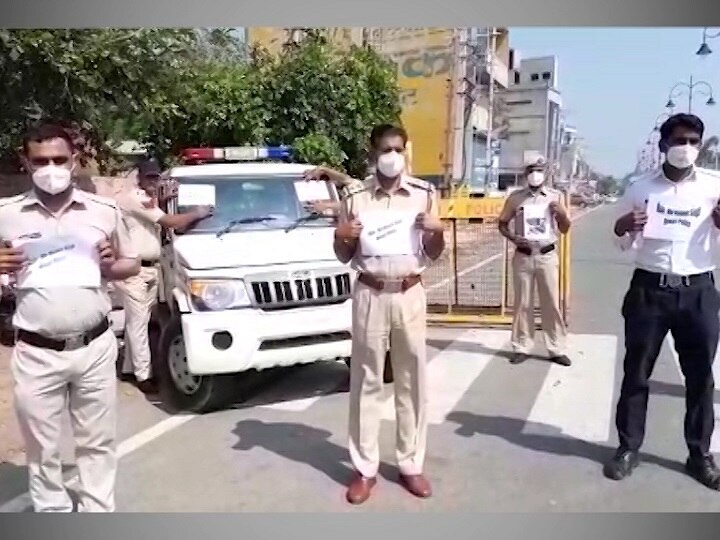 Punjab: Policemen put on badges in uniform on support of ASI Harjit Singh पंजाब:  ASI हरजीत सिंह के समर्थन में उतरे पुलिस वाले, वर्दी पर लगाया बैज 'मैं भी हरजीत सिंह'
