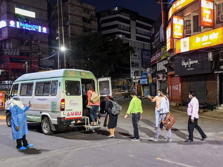 Explained : कोरोना से हुई मौतों के मामले में बड़े-बड़े सूरमा देशों से क्यों बेहतर है भारत की स्थिति? Death rate of covid 19 patients in India is better than other developed countries of the world Explained : कोरोना से हुई मौतों के मामले में बड़े-बड़े सूरमा देशों से क्यों बेहतर है भारत की स्थिति?