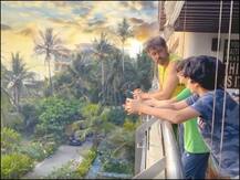 फैन के सवाल पर ऋतिक रोशन ने कहा- क्रिश होता तो वायरस खत्म करने के बाद दुनिया के सभी सिगरेट बर्बाद कर देता