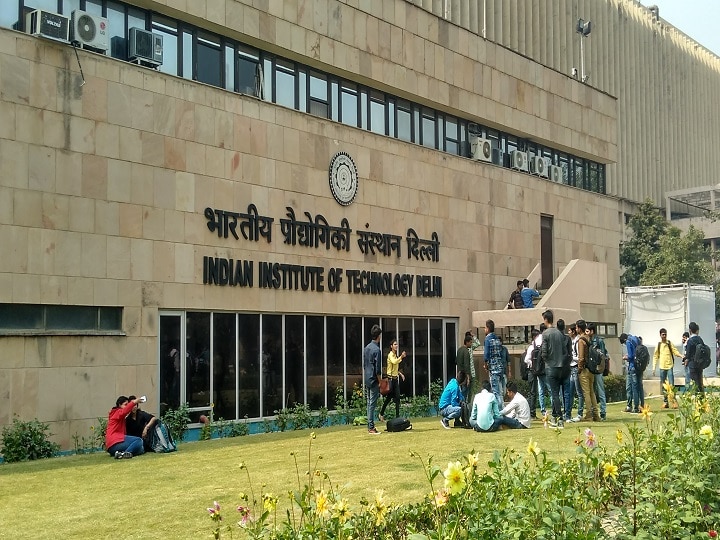 IIT Delhi Confirms That There Is No Change In Syllabus Of JEE Advanced 2020 To Be Conducted In September IIT Delhi ने किया सुनिश्चित, इस साल के JEE Advanced 2020 एग्जाम के सिलेबस में नहीं होगा कोई बदलाव