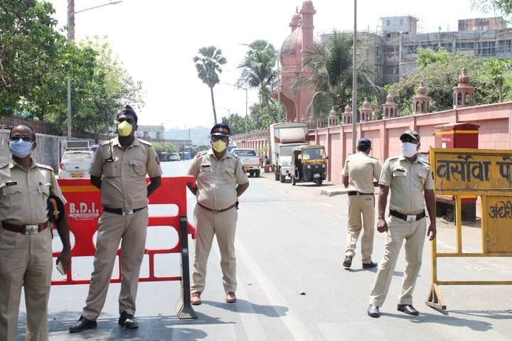 तस्वीरों में आप देख सकते हैं कि कोरोना वायरस के कारण सुरक्षा के लिजाह से भी इस दौरान पुलिसा का भी कड़ा पहरा है. (Photo Credit: Manav Manglani)