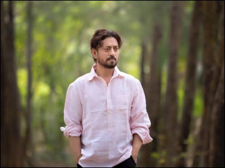 दिवंगत इरफान खान(Irrfan Khan) भी इस लिस्ट में शामिल हैं. जो पांचवे नंबर पर रहे. हालांकि इस साल वो भी दुनिया को अलविदा कह चुके हैं. लंबी बीमारी के बाद 53 साल की उम्र में ही इरफान का निधन हो गया.
