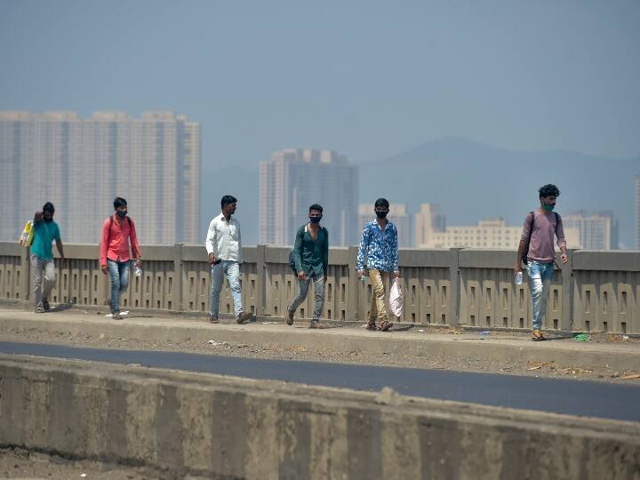 शिवराज सरकार ने केंद्र से की मांग, प्रवासी मज़दूरों को वापस लाने के लिए 30 ट्रेनें चलाई जाएं Shivraj government demands 30 trains from center to bring back migrant laborers- ann शिवराज सरकार ने केंद्र से की मांग, प्रवासी मज़दूरों को वापस लाने के लिए 30 ट्रेनें चलाई जाएं