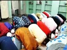 राजस्थान: जोधपुर में पुलिस की छापेमारी, लॉकडाउन में एक साथ नमाज पढ़ते 25 लोगों को खदेड़ा