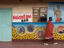 केन्या: भूख से रोते बच्चों को मां ने बहलाने के लिए पत्थरों को उबाला, इंतजार कर सो गए बच्चे