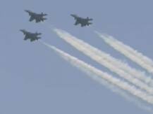 In Pics: कोरोना वॉरियर्स के सम्मान में सेना की सलामी, देखिए फ्लाई पास्ट की रोमांचक तस्वीरें