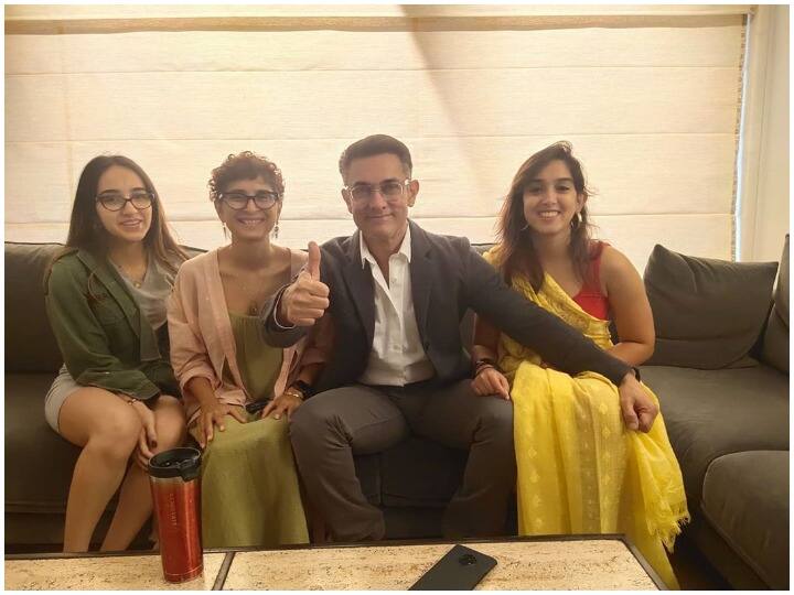 आमिर खान की भतीजी जायन मैरी कर रही हैं डेब्यू, बेटी इरा खान ने शेयर की वर्चुअल प्रीमियर की तस्वीरें Aamir Khan attends neice zayan marry digital debut film virtual premier with ira khan आमिर खान की भतीजी जायन मैरी कर रही हैं डेब्यू, बेटी इरा खान ने शेयर की वर्चुअल प्रीमियर की तस्वीरें