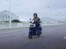 स्कूटर चलाते समय इन बातों को नजरअंदाज बिलकुल न करें वरना हो सकता है नुकसान