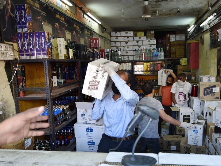 Delhi Government Allows 66 Private Liquor Shops To Reopen Except For