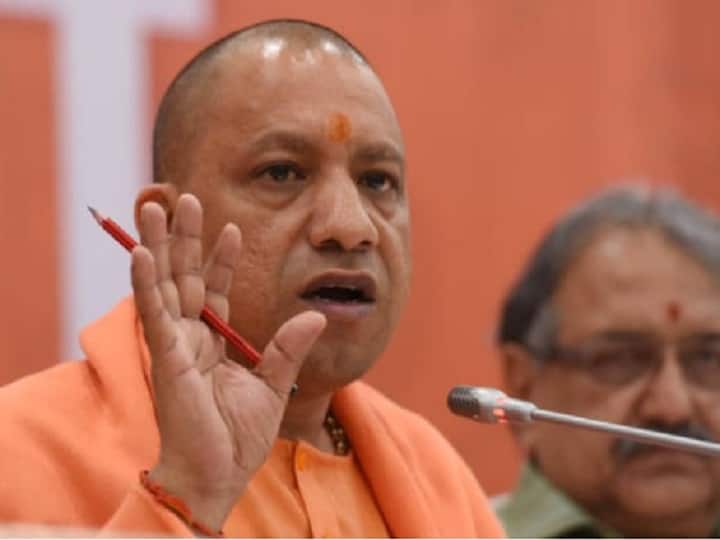 यूपी में कोरोना पर अध्यादेश पास, क्वॉरन्टीन से भागे तो 3 साल, स्वास्थ्य कर्मियों हमले पर 7 साल तक की जेल UP: Yogi government has passed the ordinance regarding Corona warriors यूपी में कोरोना पर अध्यादेश पास, क्वॉरन्टीन से भागे तो 3 साल, स्वास्थ्य कर्मियों हमले पर 7 साल तक की जेल