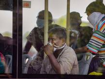 अहमदाबाद में नगर निकाय ने निजी अस्पतालों को नहीं खोलने पर लाइसेंस रद्द करने की दी चेतावनी