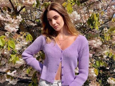 बेमिसाल: कोरोना काल में केयर होम के बुजुर्गों की सेवा की खातिर नामी मॉडल ने छोड़ी मॉडलिंग बेमिसाल: कोरोना काल में केयर होम के बुजुर्गों की सेवा की खातिर नामी मॉडल ने छोड़ी मॉडलिंग