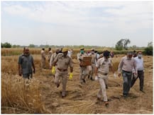 Lockdown: जम्मू पुलिस ने सीमा पर काम कर रहे किसानों तक पहुंचाया खाना