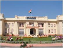 बिहार के दलित विधायकों ने आरक्षण पर खोला मोर्चा, प्रदर्शन के दौरान भूले सोशल डिस्टेंसिंग का पाठ